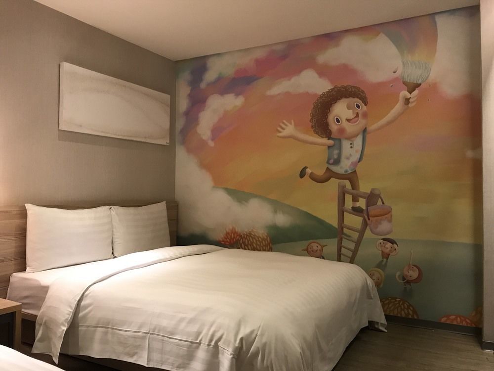 Smile 73 Hotel Taichung Exterior photo